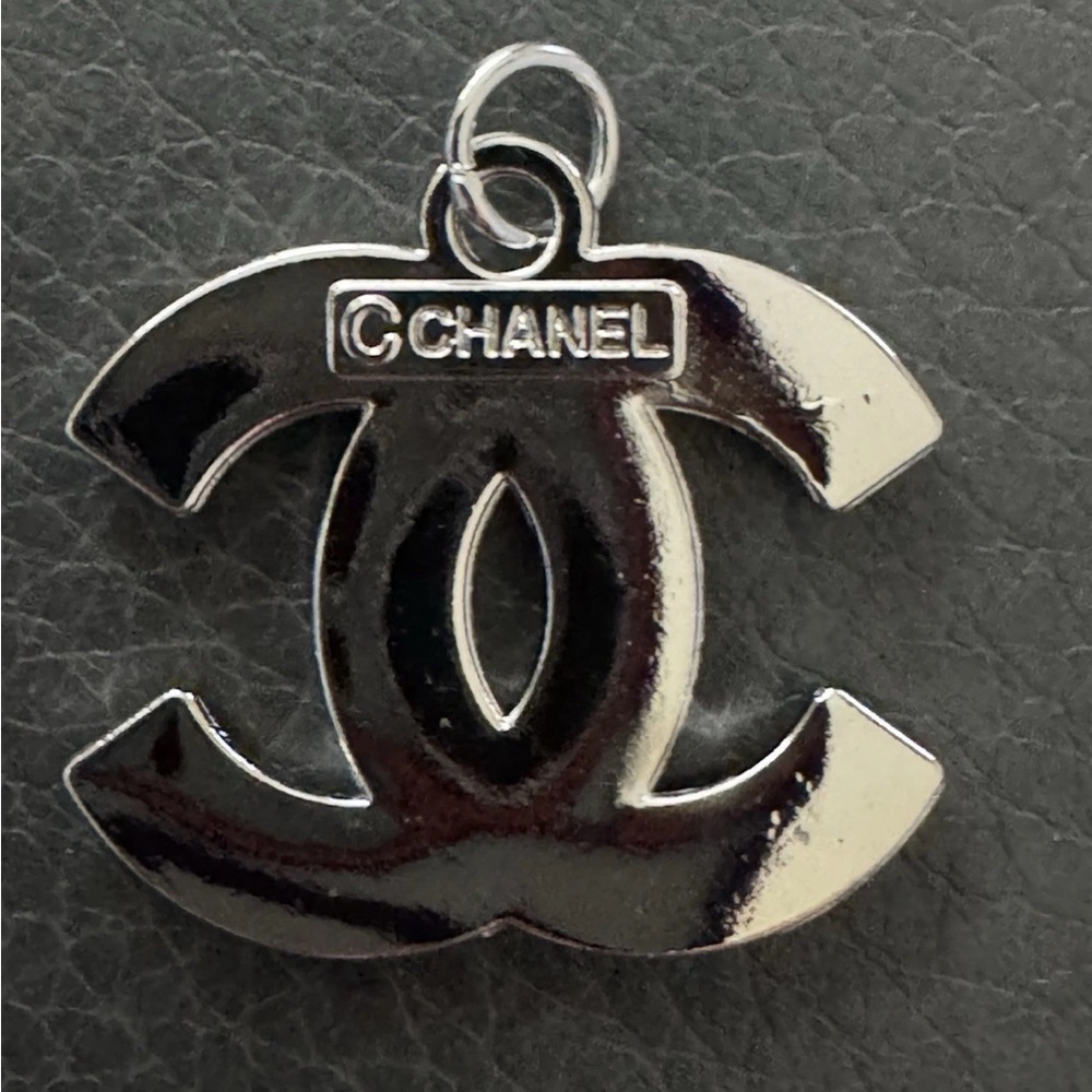 AUTHENTIC Chanel Silver Pendant RARE!!! - Picture 2 of 4
